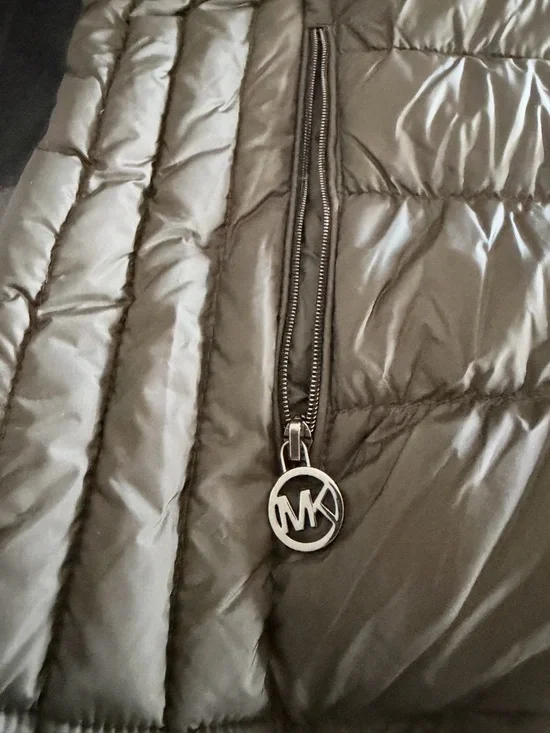 Michael Kors Olive Hooded Quilted Puffer Jacket - Size L - Lightweight - Picture 6 of 9